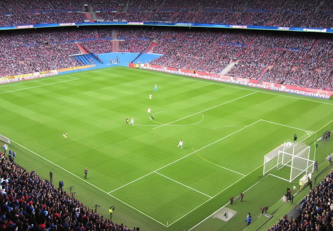 2016年巴塞罗那VS曼城：传奇对决与战术精神对决(图1)